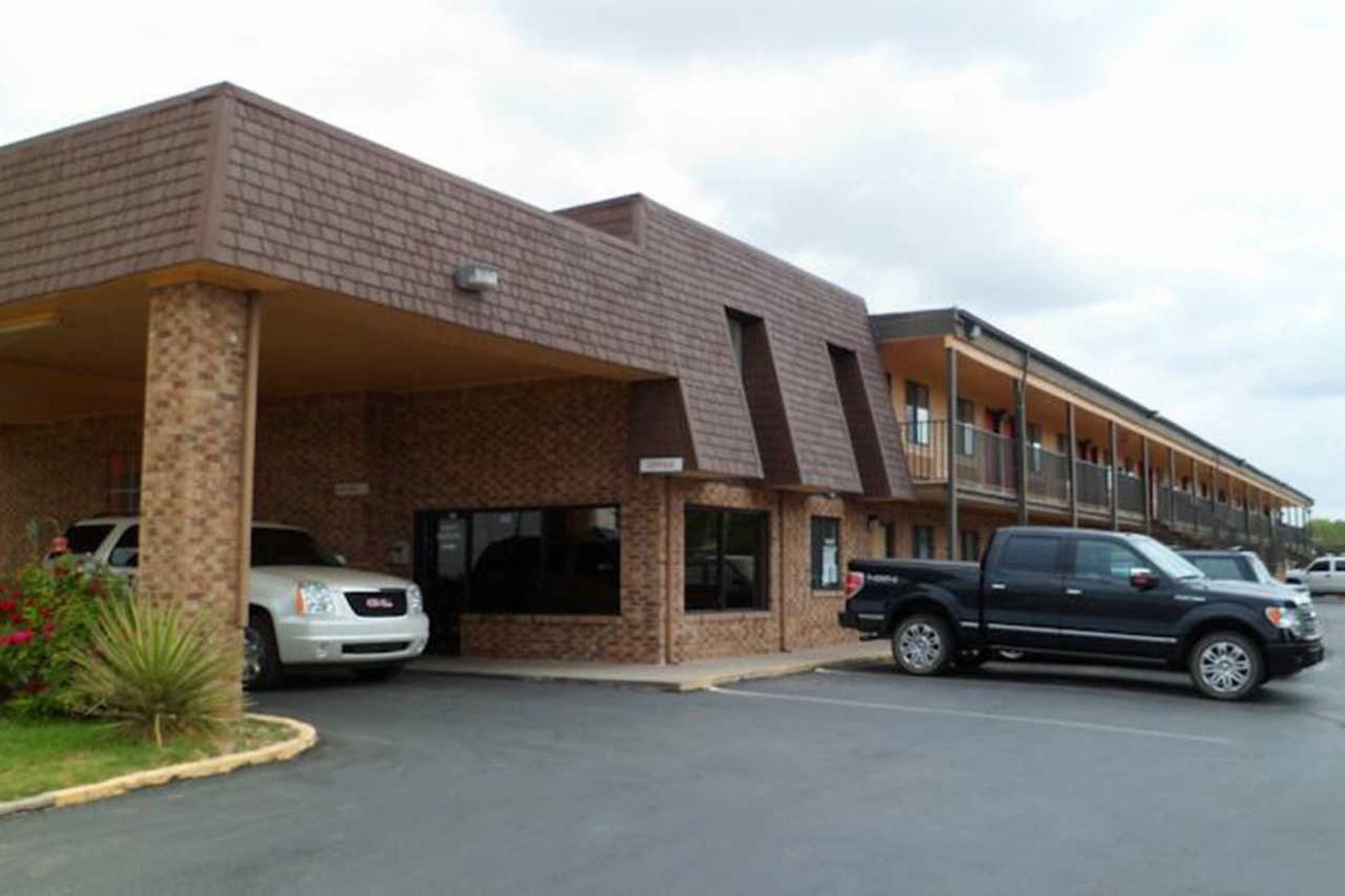 Rodeway Inn Carlsbad Caverns Area מראה חיצוני תמונה